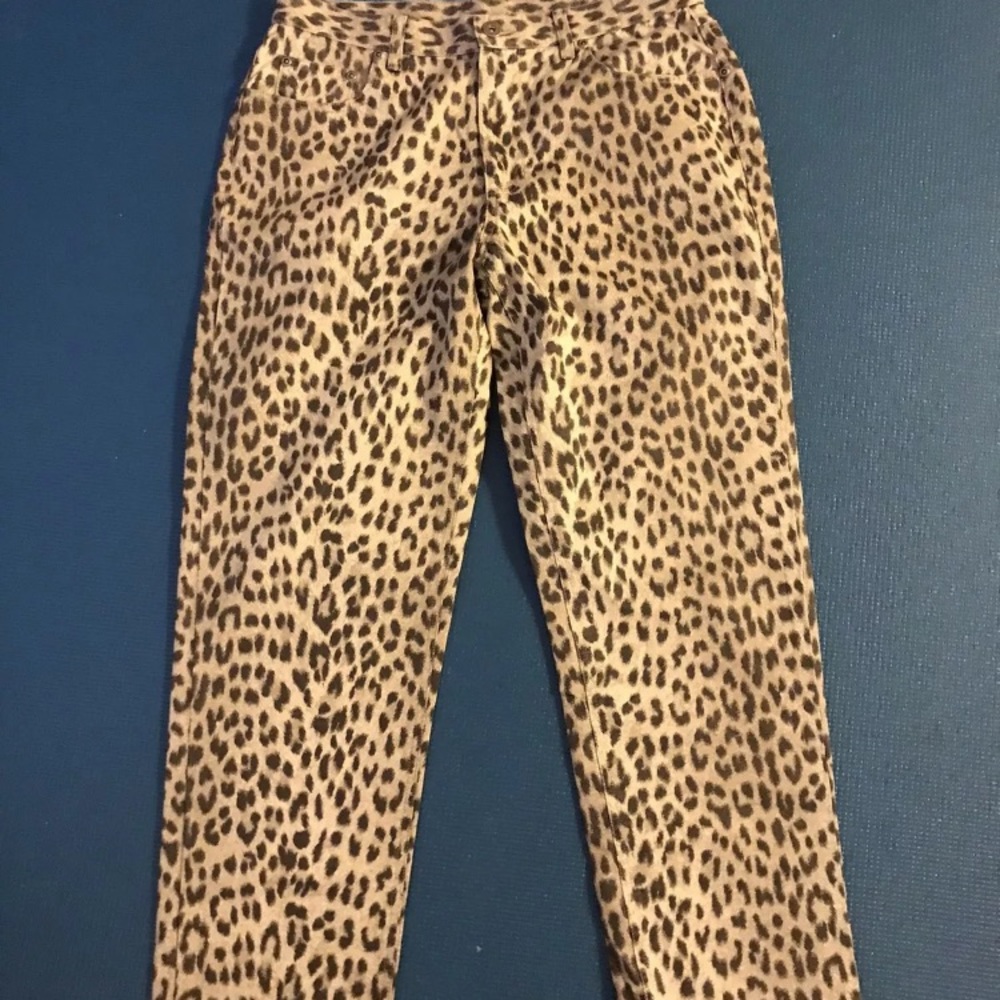 Liz Claiborne Leopard Print Pants 10P